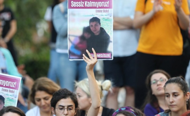 Убийствата на жени в Турция са ежедневие Някои от тях