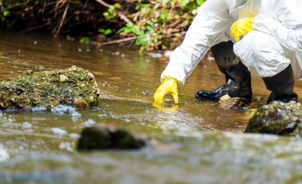 Това обявиха от МОСВ Взетите вчера проби В точката на