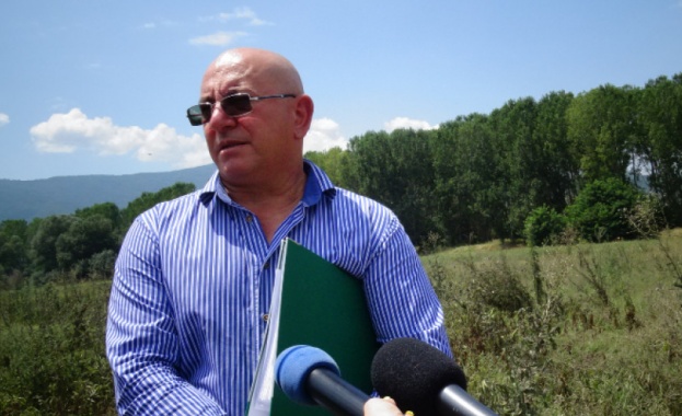 Министър Димитров: Средствата от такси за водите ще се връщат във водния сектор