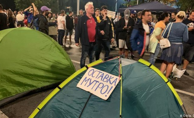 Мутри това е всичко нетърпимо след Десети ноември събрано