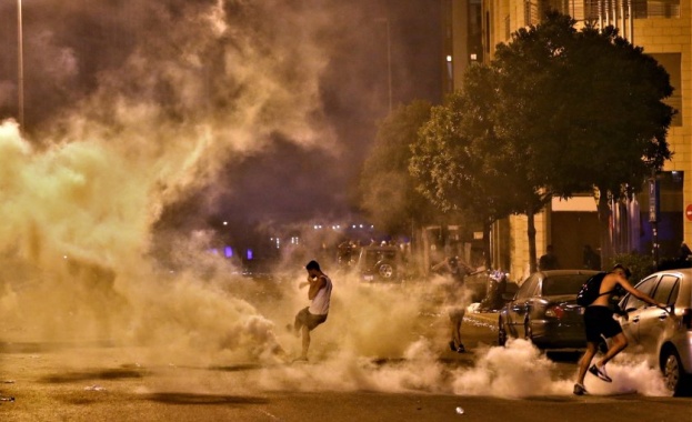 Министърът на информацията на Ливан Манал Абдел Самад заяви че