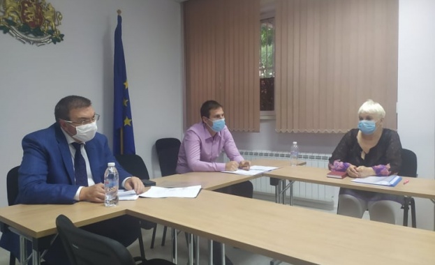 Министър Ангелов: Направена е организация за непрекъсната работа на филиала за спешна помощ в Пазарджик