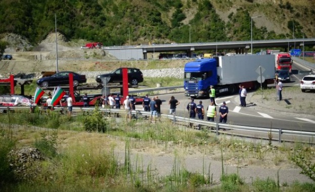 Водачите на тежкотоварни МПС ще влизат в Гърция без PCR тест