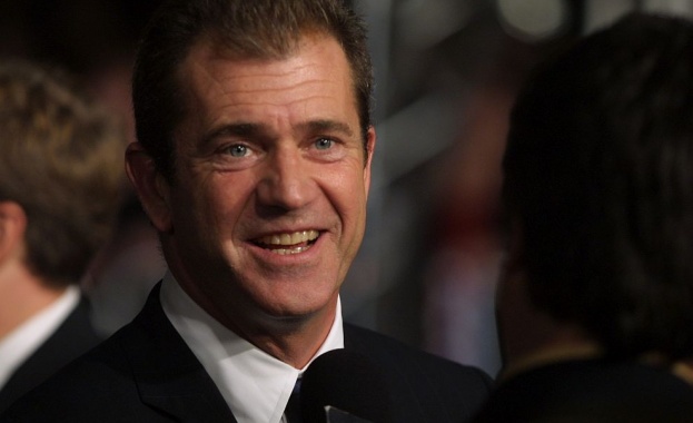 Заради заигравка с испанската дума за мед и името на