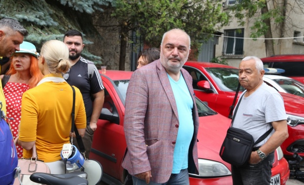 Единственото почтено нещо което би могъл да направи един очевидно