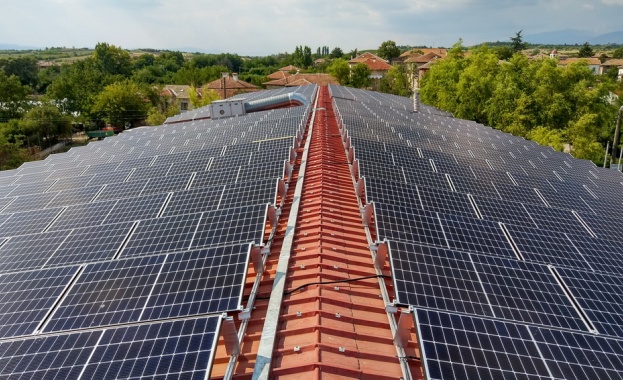 Централата с инсталирана мощност 117 kWp ще покрива част от