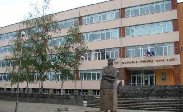 Училищата в област Велико Търново са обявили 61 свободни работни