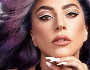 Лейди Гага на 40