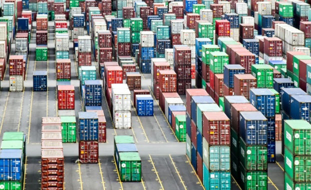 Търговията на стоки удари дъното от 2007 г през второто