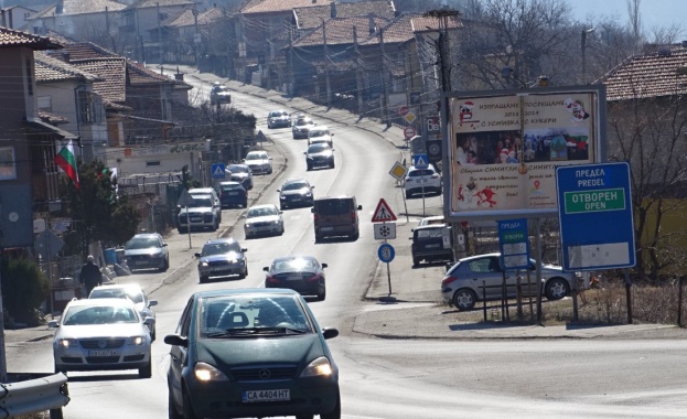 Българските власти са поискали от Гърция да бъде отворен граничния