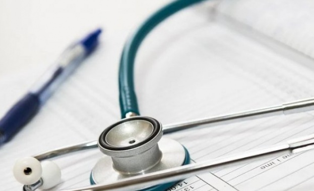 Изплащат допълнителни 1000лв. на медиците в Поморие 