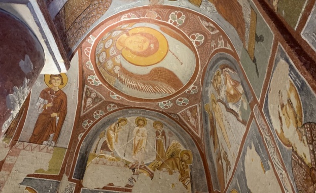 Решението на турските власти да превърнат византийската гръцка православна църква