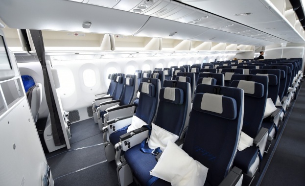 От днес националният превозвач България Еър възстановява полетите до Тел