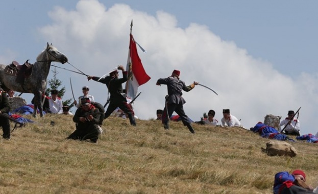 Отбелязваме 146 години от Шипченската епопея Хора от цялата страна