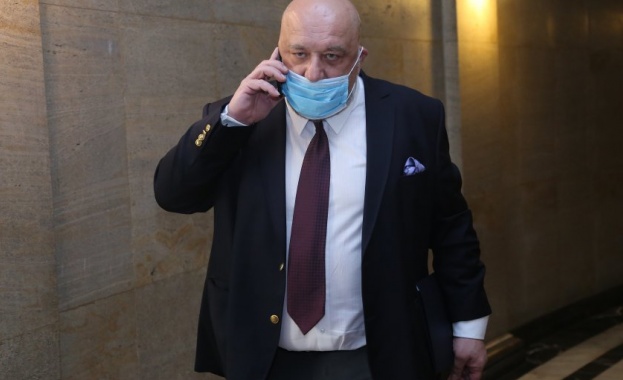 Министърът на младежта и спорта Красен Кралев е дал положителна