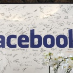 Фейсбук ще филтрира по-строго подвеждаща информация за ваксините 