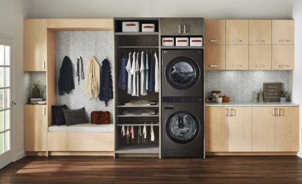 Съчетавайки перална машина сушилня и най нови технологии последната иновация на