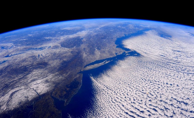 Водата покрива 70 процента от повърхността на Земята и е