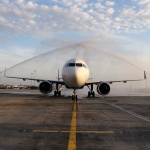 Воден салют посрещна първия чартър на "България Еър" в Тел Авив