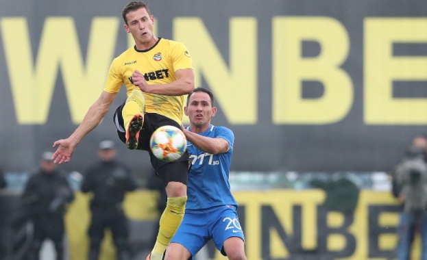 Северномакедонският ляв бек Филип Антовски дойде в София и вчера