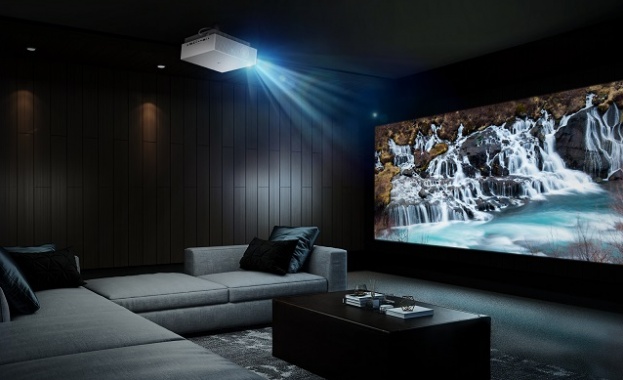 Най новият LG CineBeam 4K UHD Laser проектор модел HU810P от