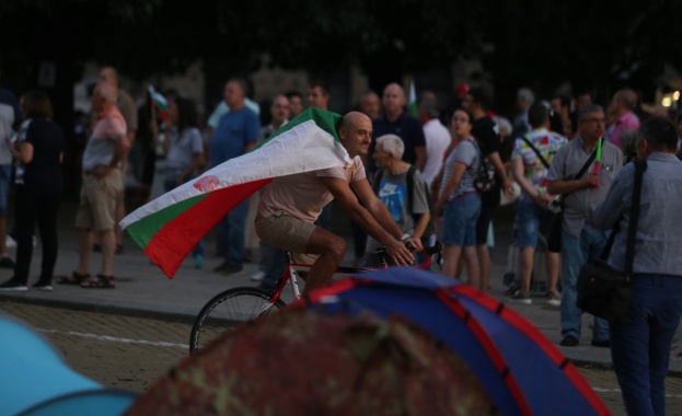 За 53 ти пореден ден граждани се събраха на антиправителствен протест