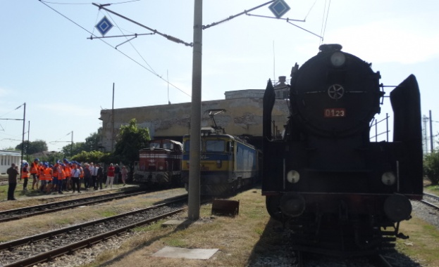 БДЖ Пътнически превози ЕООД откри днес първия курс за