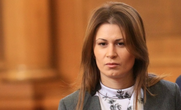 В това е категорична депутатът от партията Кръстина Таскова Казв