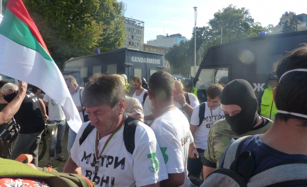 Пострадалият оператор на БТВ Борислав Мавров който беше напръскан с