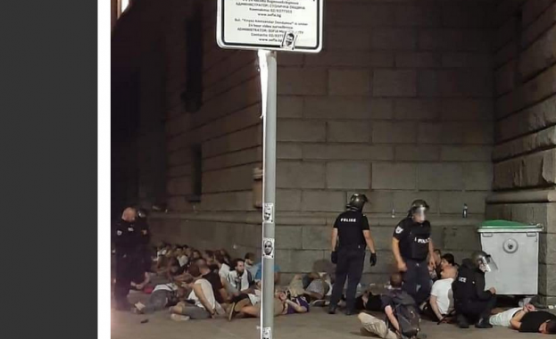 Кадри на брутално полицейско насилие опровергават МВР 