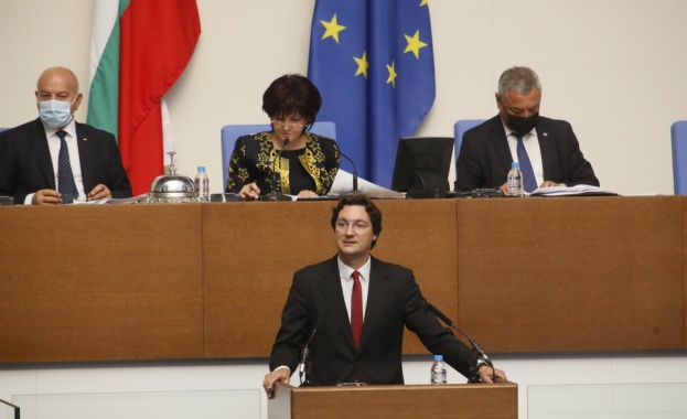 ПГ на БСП за България гласува против новия министър на