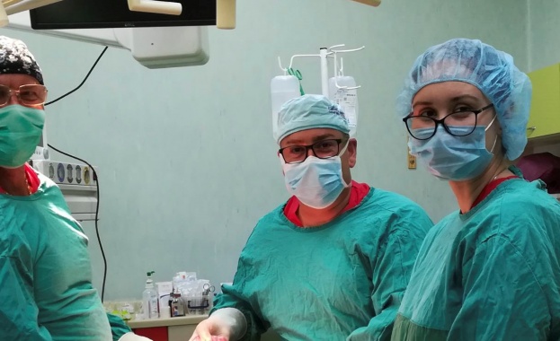 Над 13 килограмова туморна формация с размер по голям от футболна топка