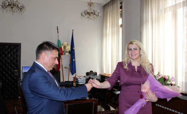 Данаил Кирилов връчи днес ключа от касата за държавния печат