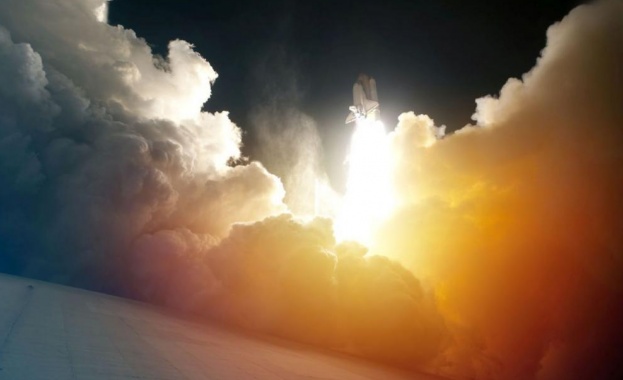 Изстреляният днес китайски изпитателен космически кораб за който се подозира