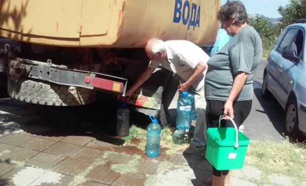 Община Свищов осигурява от утре водоноски в засегнатите от безводието