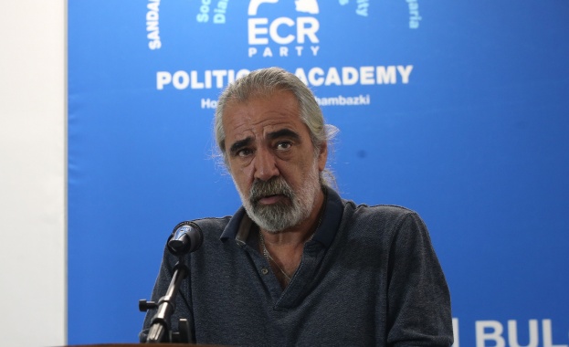 Евродепутатът Андрей Слабаков обяви пропагандата и дезинформацията чрез фалшиви новини