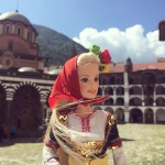 Момата Барби преоткрива родните традиции 