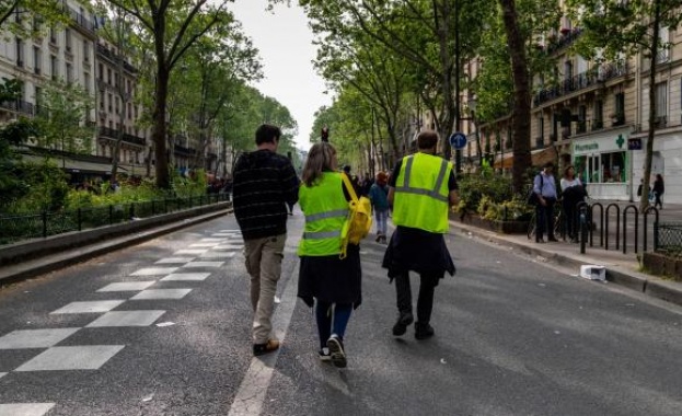 Движението на Жълтите жилетки шокира Франция Те опустошиха Шанз Елизе Изображения
