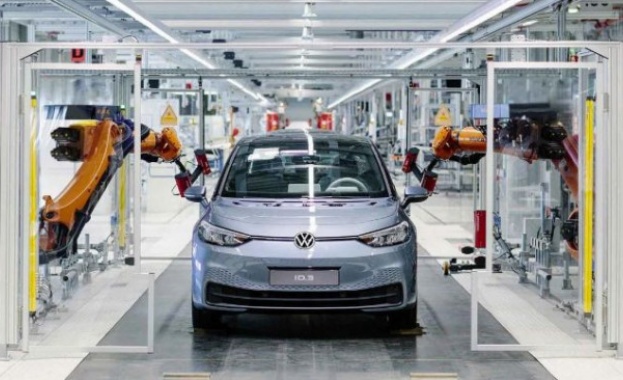 Германският автомобилен концерн Фолксваген Volkswagen изтегля от американския пазар над