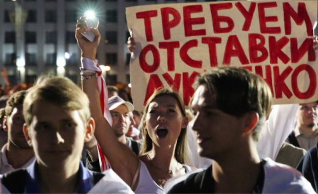 "Марш на героите" в Беларус