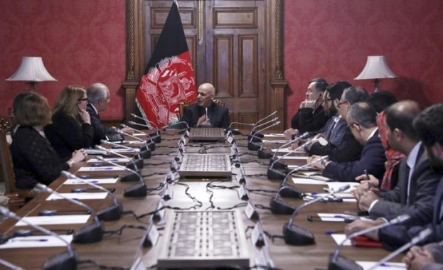 Правителството на Афганистан и представители на талибаните в страната втори