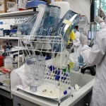 Журналистите може да са сред първите получатели на руската ваксина срещу COVID-19 