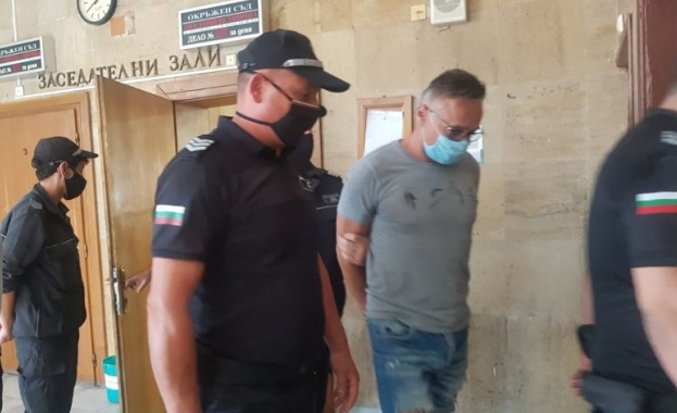 Съдебният състав прие че са събрани достатъчно доказателства че Капланов