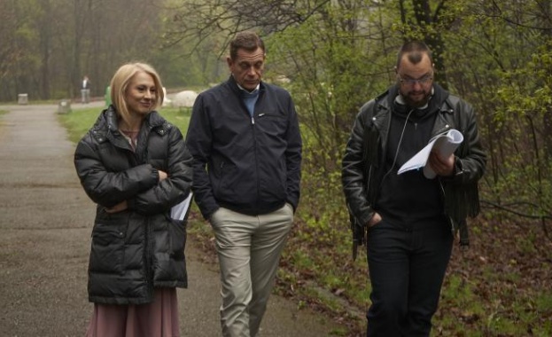 Първата прожекция на дългоочаквания Пепел върху слънцето ще се състои