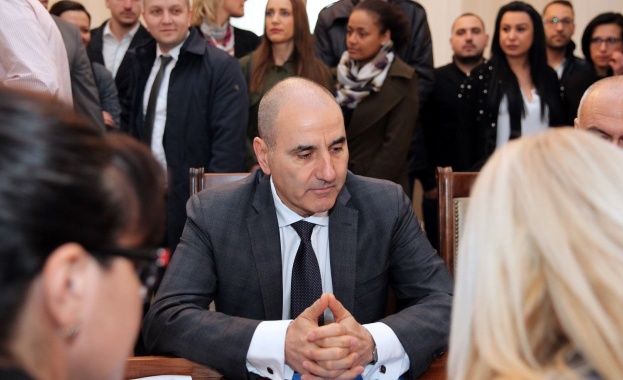 Около 300 души представители на СДС от шестте района