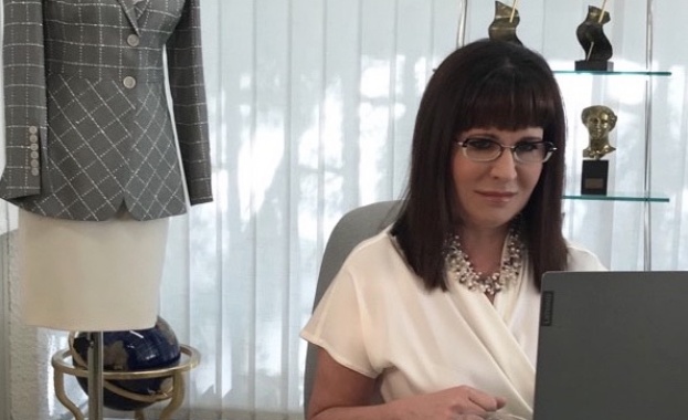 Най актуалните предложения на модна къща ЖЕНИ СТИЛ бяха презентирани чрез