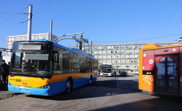 Готвят ново орязване на градския транспорт в София