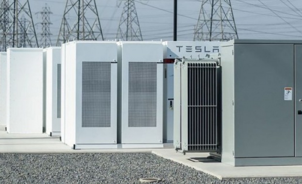 Tesla ще печели минимум по $200 милиарда годишно от системи за акумулиране на енергията