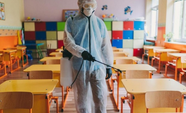 По информация от регионалните управления на образованието от началото на