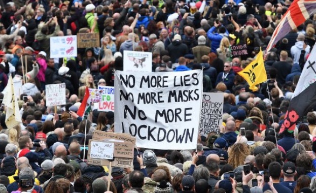 С арести и ранени приключи проведеният вчера протест в Лондон